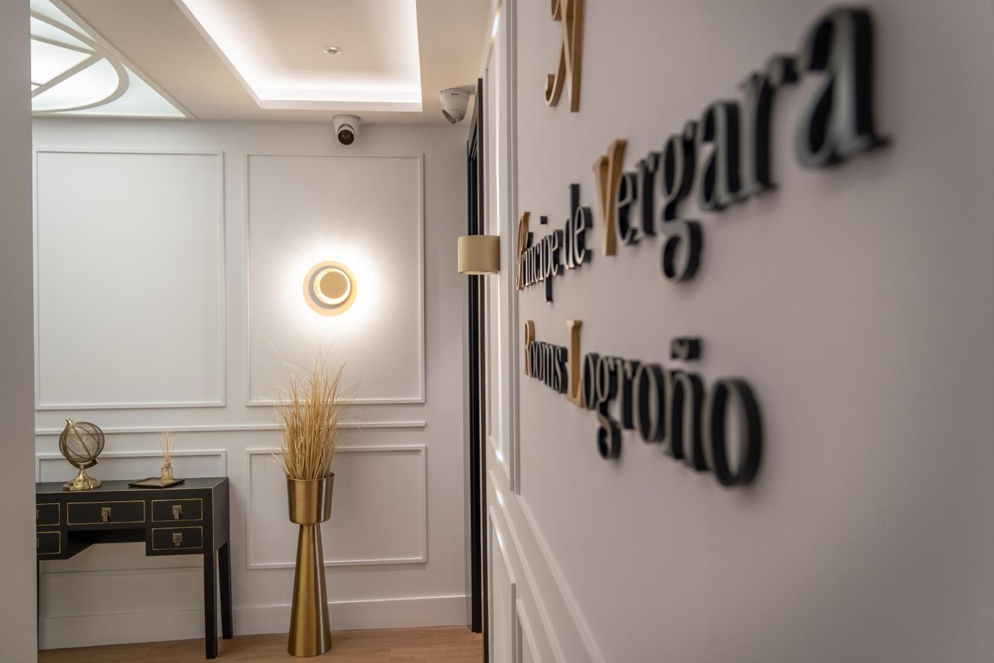 Principe De Vergara Rooms Lujo En El Centro De โลโกรโญ ภายนอก รูปภาพ